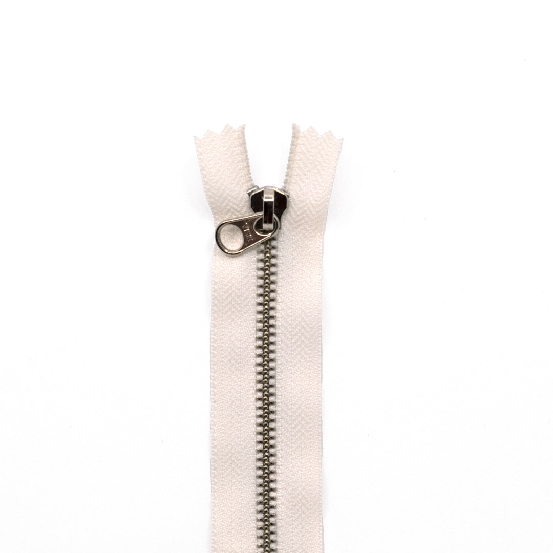 9" (22cm) Closed End Metal Zipper