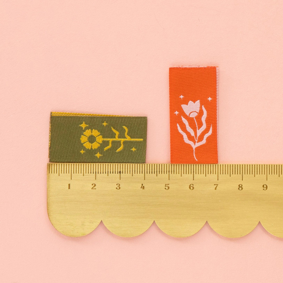 FLORAL DESIGN MULTIPACK Woven Labels By Sarah Hearts | Blackbird Fabrics