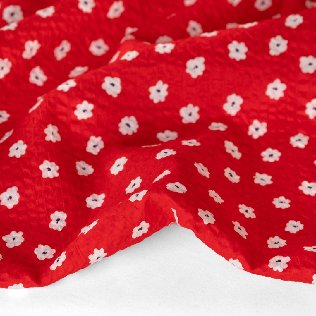 Petite Daisy Crinkle Cotton - Red/White | Blackbird Fabrics