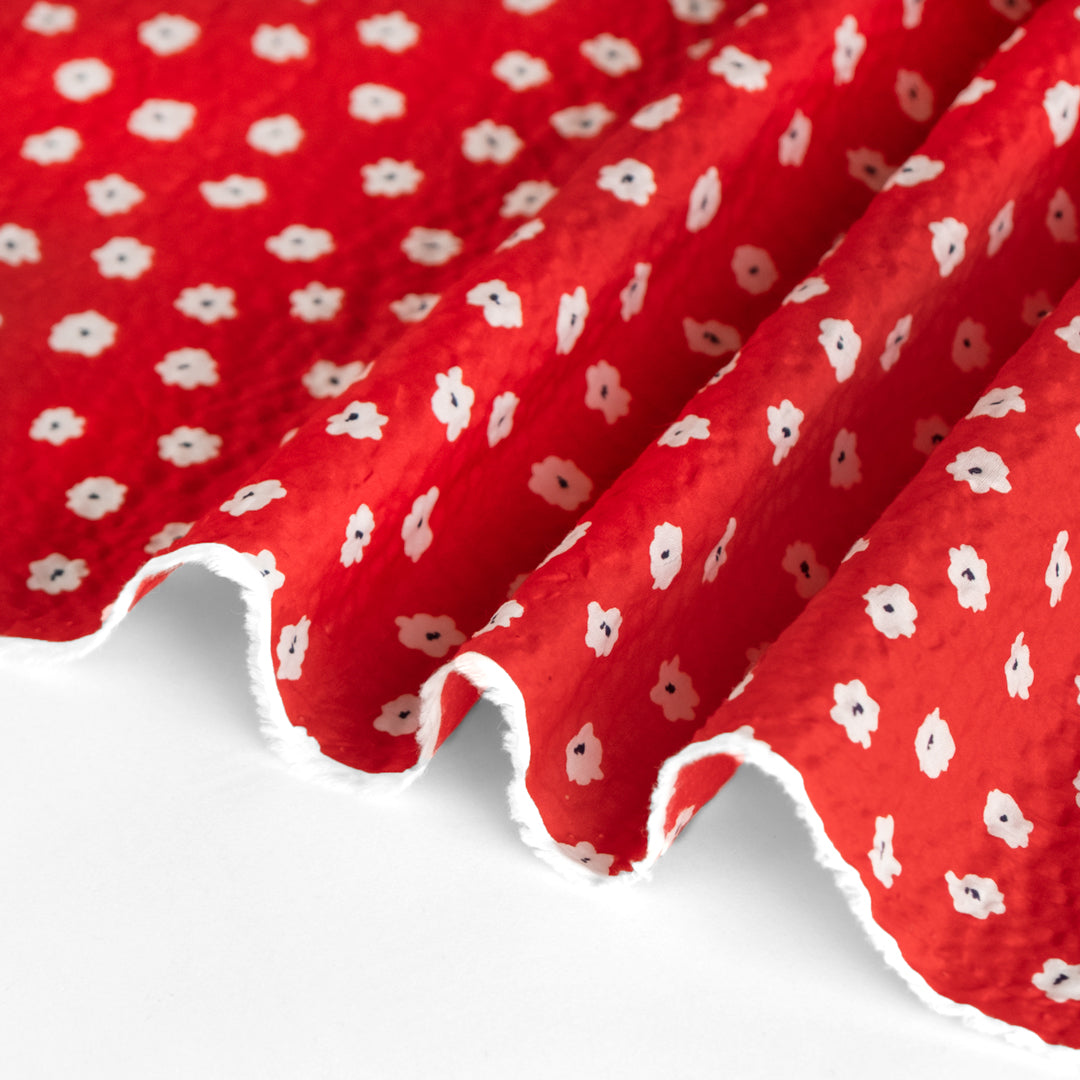 Petite Daisy Crinkle Cotton - Red/White | Blackbird Fabrics
