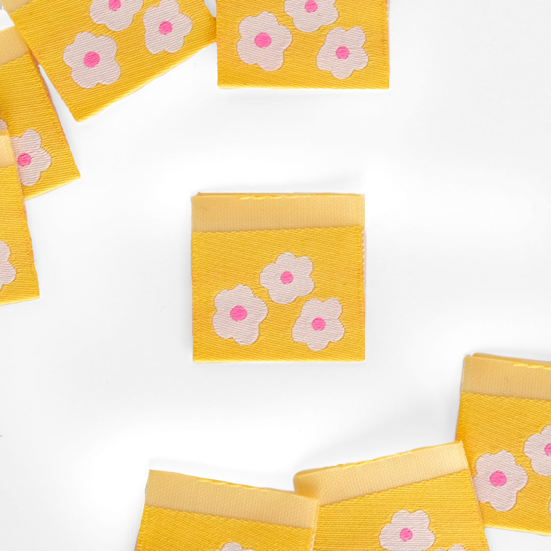 YELLOW DAISY Woven Labels by Sarah Hearts