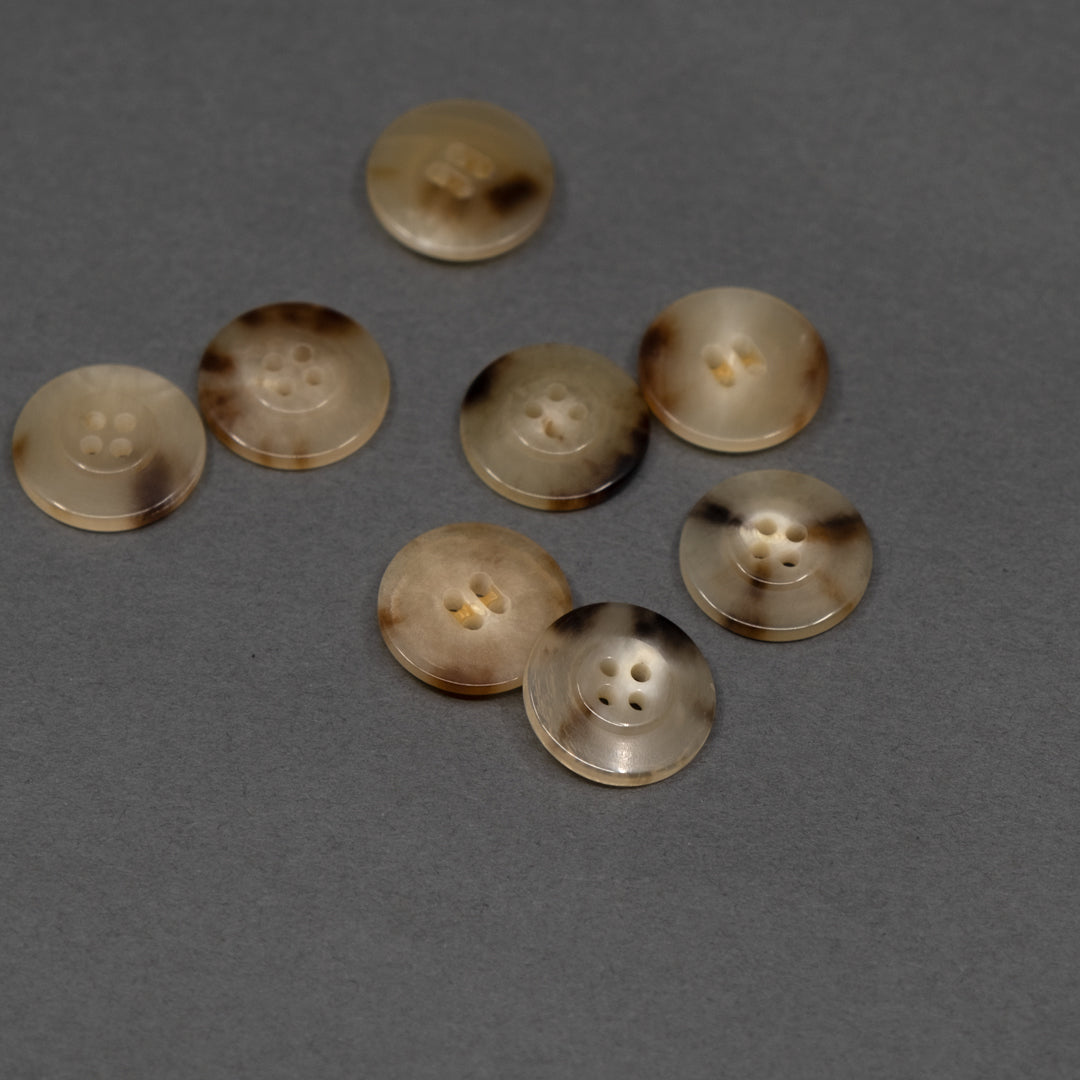 Butter Toffee 17mm (11/16") Buttons - Set of 8 | Blackbird Fabrics