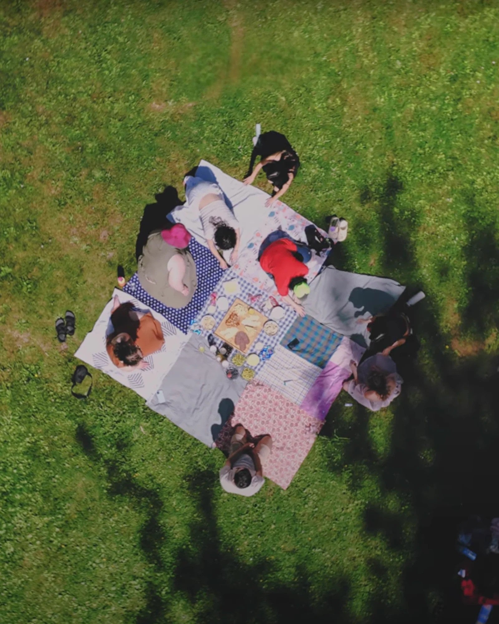 Share A Square Picnic Blanket - Fortiv - PDF Pattern | Blackbird