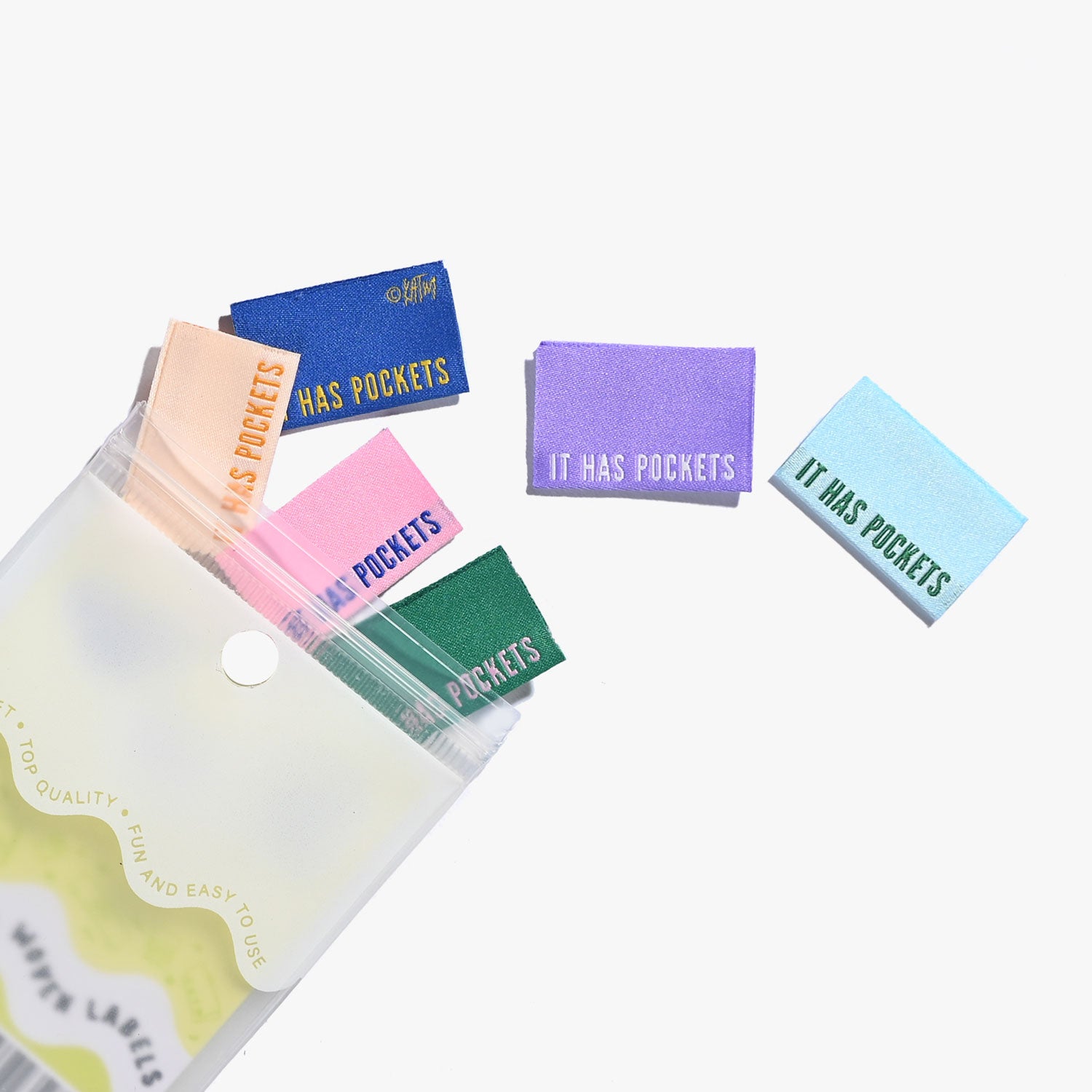 IT HAS POCKETS Woven Labels