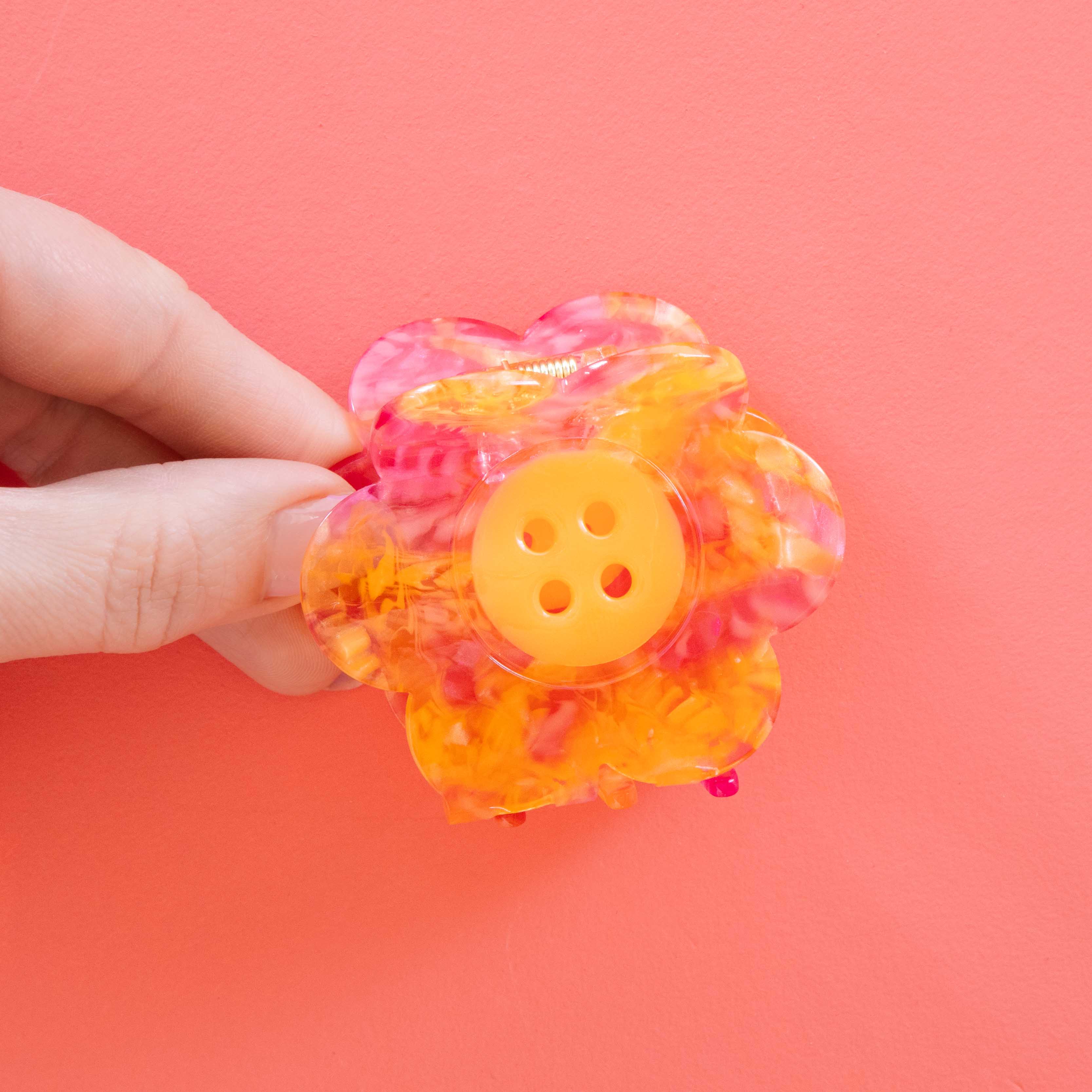 DAISY BUTTON Hair Claw Clip By Sarah Hearts - Pink/Yellow | Blackbird Fabrics