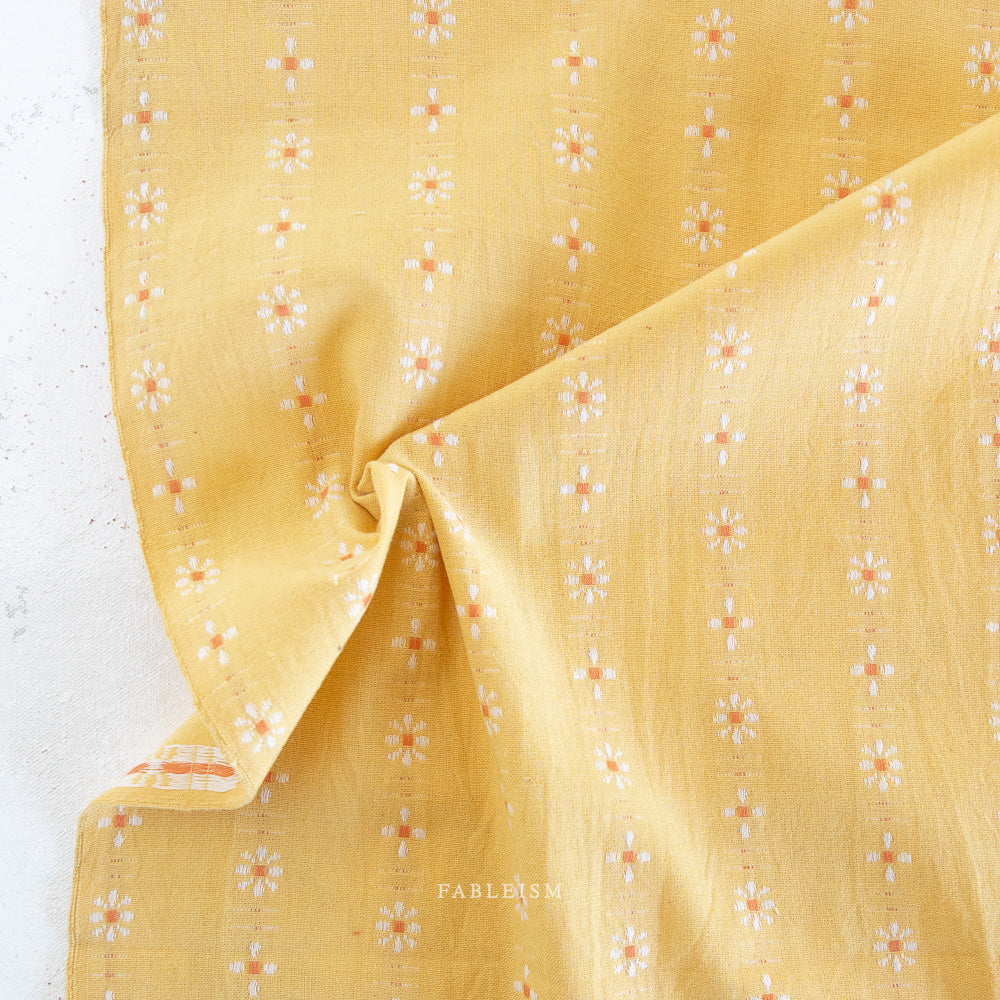 Fableism - Forest Forage Daisies Cotton - Buttercup | Blackbird Fabrics