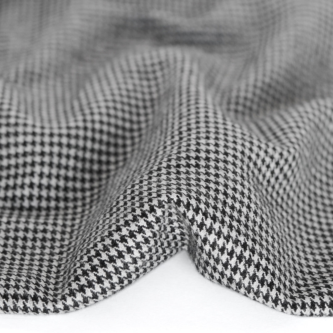 Mini Houndstooth Cotton Flannel - Black/Light Grey